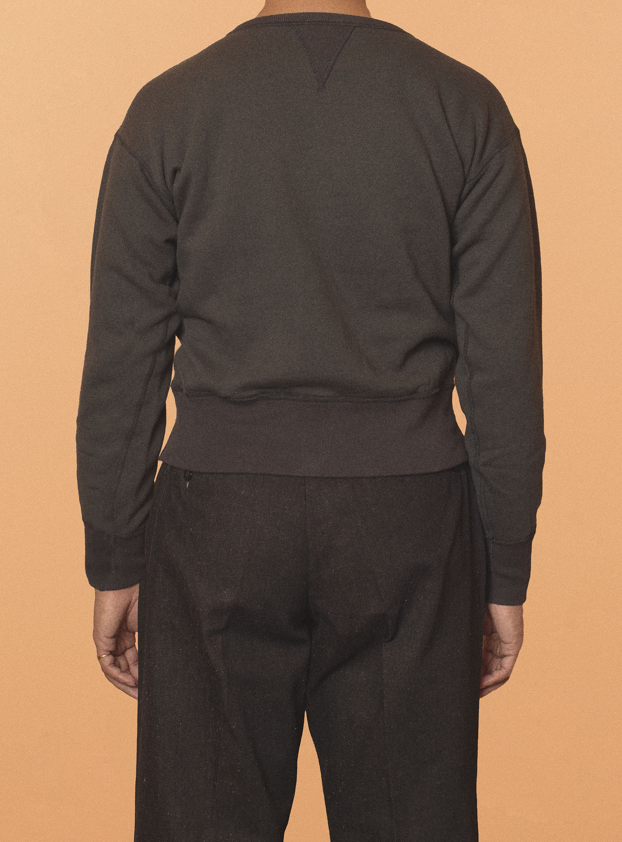 G&F Co.- DOUBLE V SWEATSHIRTS _ INK BLACK
