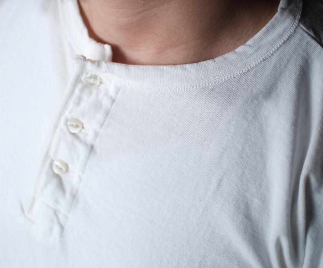G&F Co.- 1940s SPORTS HENLEY NECK TEE _ OFF WHITE